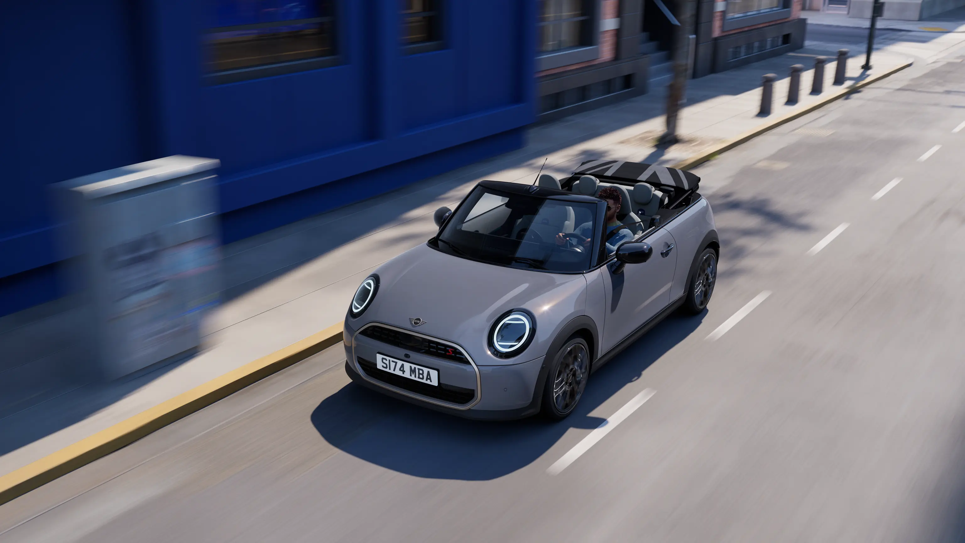 MINI Cooper Convertible - Video
