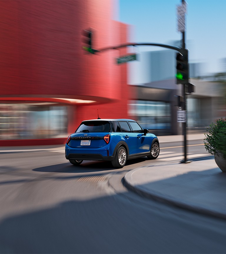 MINI Cooper 5-Door - side view – Icy Sunshine